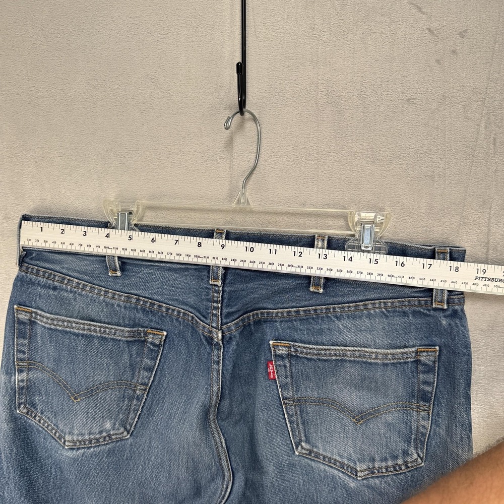 Levis Jeans Mens 38x30 Blue Medium Wash Straight Leg Distressed Denim Cotton - Picture 3 of 5